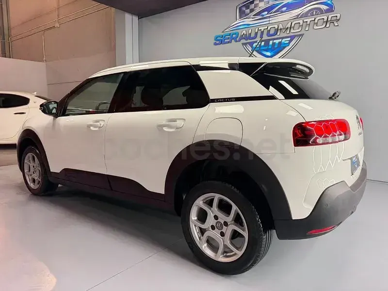 Usado Citroën C4 Cactus Feel 102 CV (75 kW) 2020 Blanco Utilitario