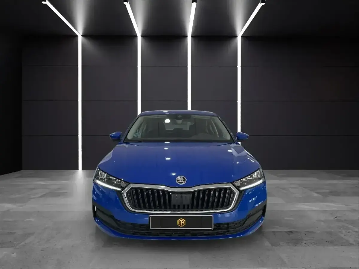Usado Skoda Octavia Active 115 CV (84 kW) 2022 Azul