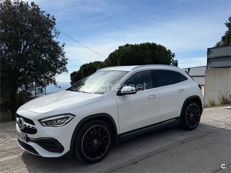 Usado Mercedes GLA200 150 CV (110 kW) 2020 Blanco SUV