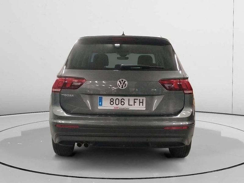 Usado VW Tiguan Advance 151 CV (111 kW) 2020 Gris SUV