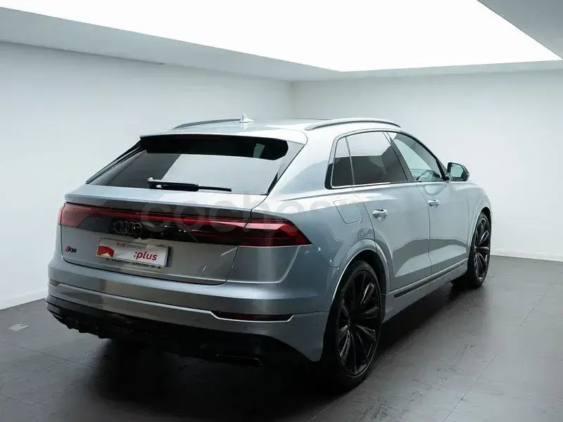 Usado Audi Q8 Sport 490 CV (360 kW) 2025 Gris / plata SUV