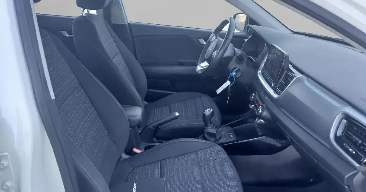 Usado Kia Stonic 100 CV (73 kW) 2022 SUV