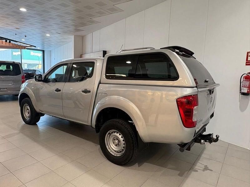 Usado Nissan Navara Acenta 160 CV (117 kW) 2016 Gris / plata Recogida