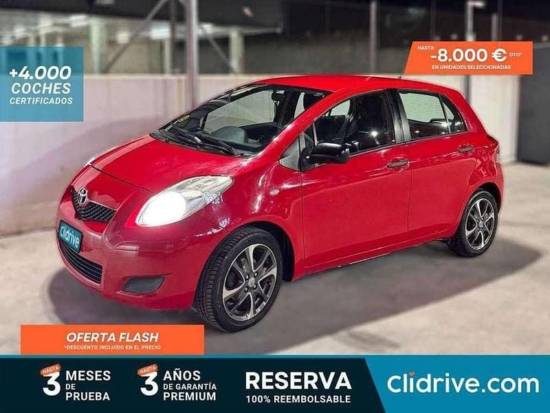 Usado Toyota Yaris Live 90 CV (66 kW) 2009 Rojo Utilitario