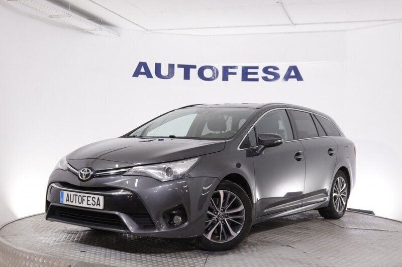 Gris Usado 2017 Toyota Avensis Advance Berlina | 8350 € - Imagen 1/4
