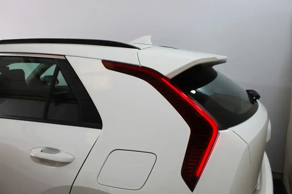 Usado Kia Niro 183 CV (134 kW) 2023 Blanco SUV