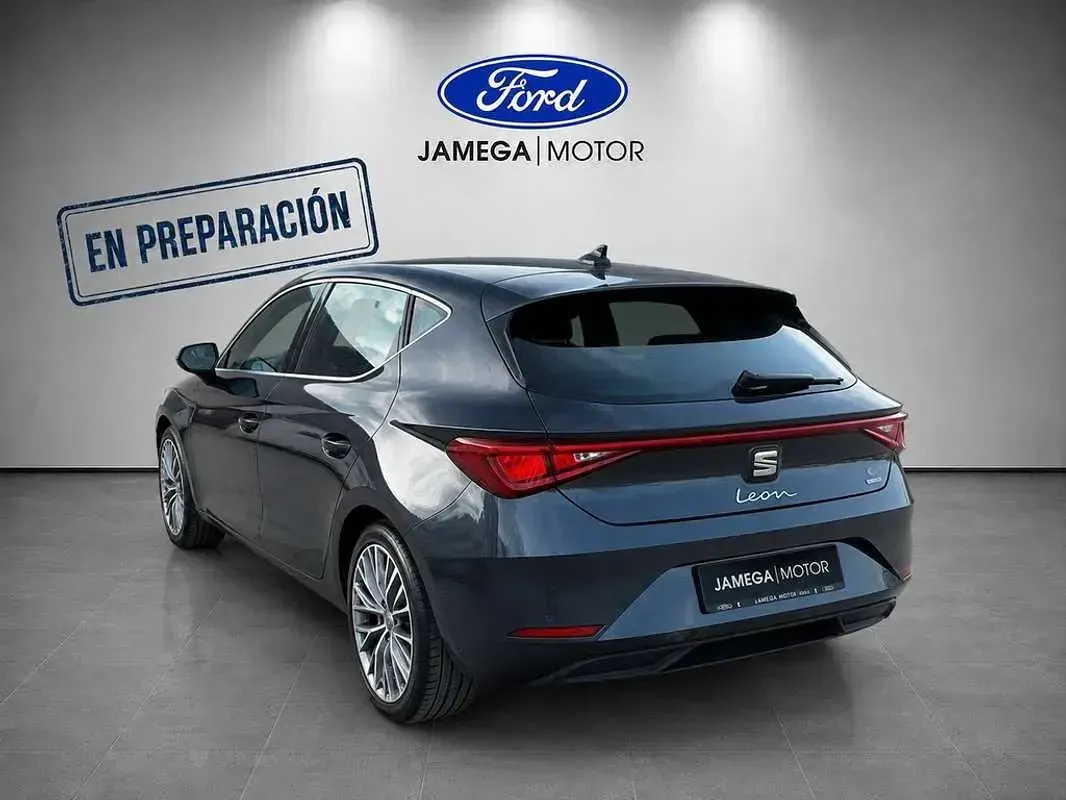Usado Seat Leon XCELLENCE 204 CV (150 kW) 2021 Gris Utilitario