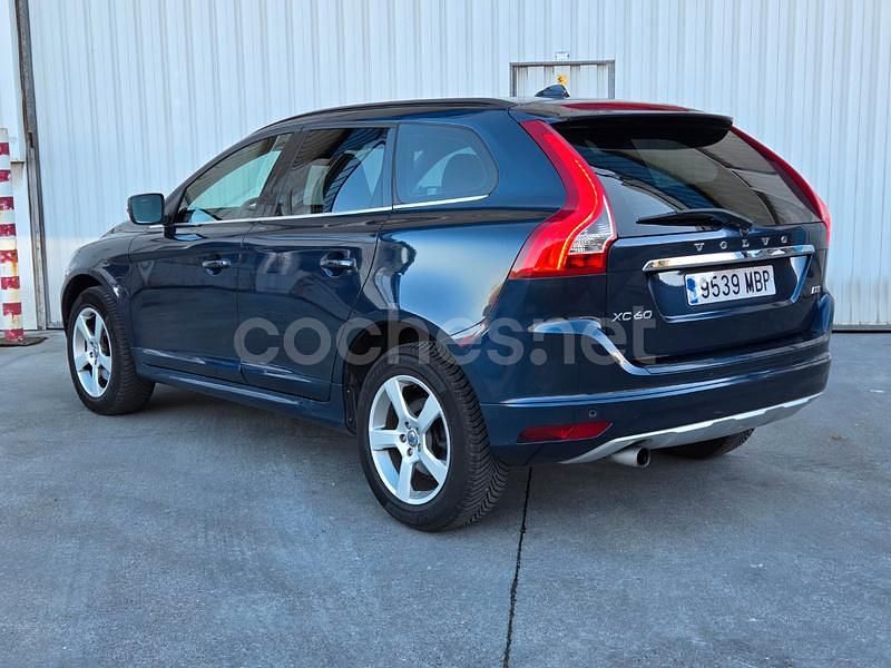 Usado Volvo XC60 Summum 136 CV (100 kW) 2014 Azul SUV
