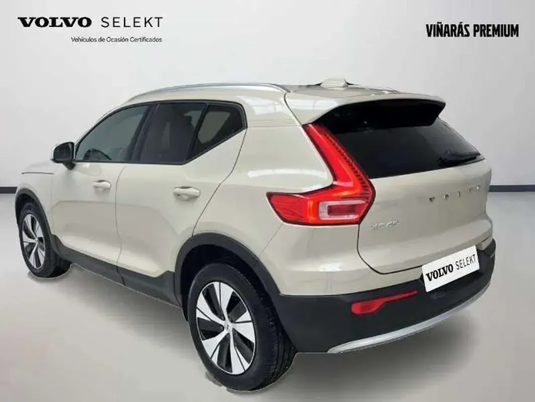 Usado Volvo XC40 Core 163 CV (119 kW) 2025 SUV