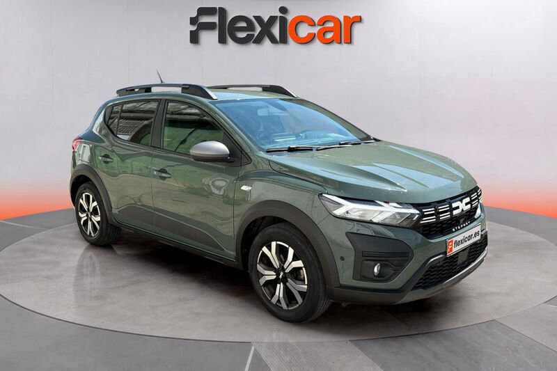 Verde Usado 2023 Dacia Sandero Expression Utilitario | 15.790 € (Precio justo) - Imagen 1/4
