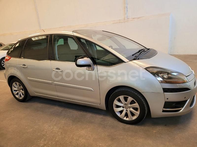 Usado Citroën Grand C4 Picasso Exclusive 112 CV (82 kW) 2010 Gris / plata Monovolumen