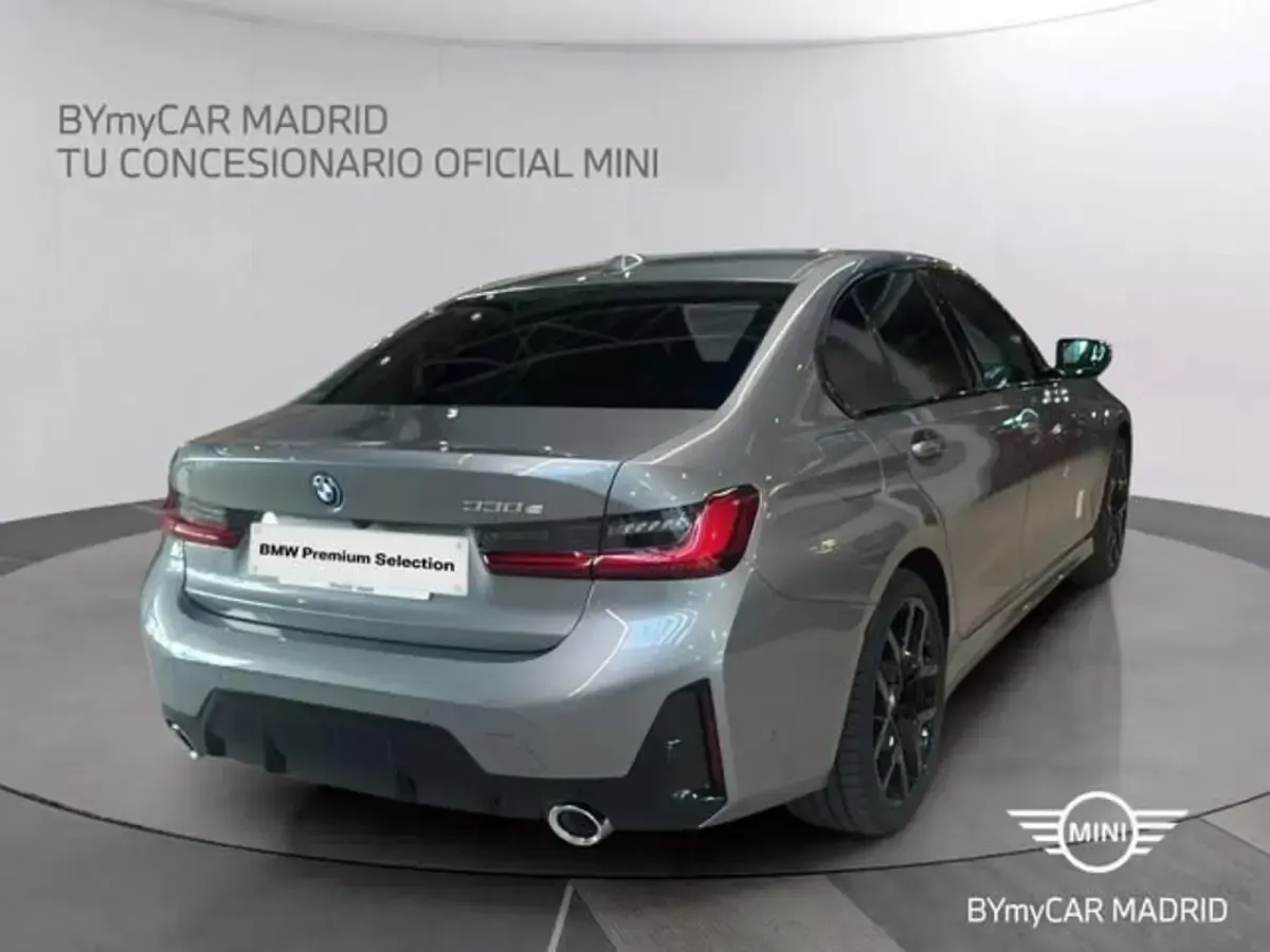 Usado BMW 330e Comfort Edition 292 CV (214 kW) 2026 Gris Berlina