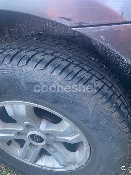 Usado Kia Sorento EX 140 CV (102 kW) 2003 Gris / plata SUV
