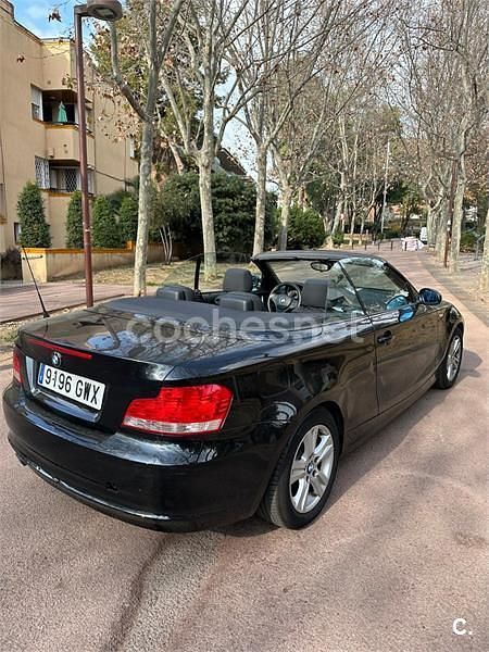 Usado BMW 120 Cabriolet 177 CV (130 kW) 2010 Negro Descapotable