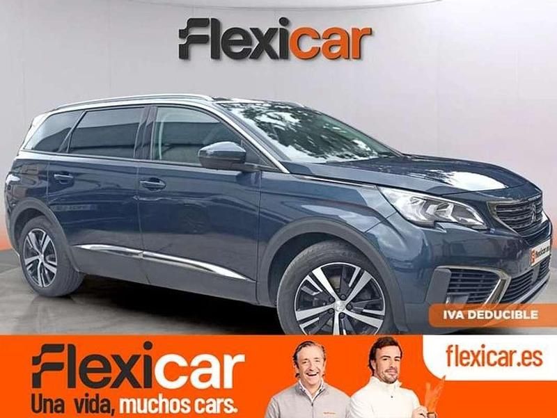 Usado Peugeot 5008 Allure 131 CV (96 kW) 2019 Azul SUV