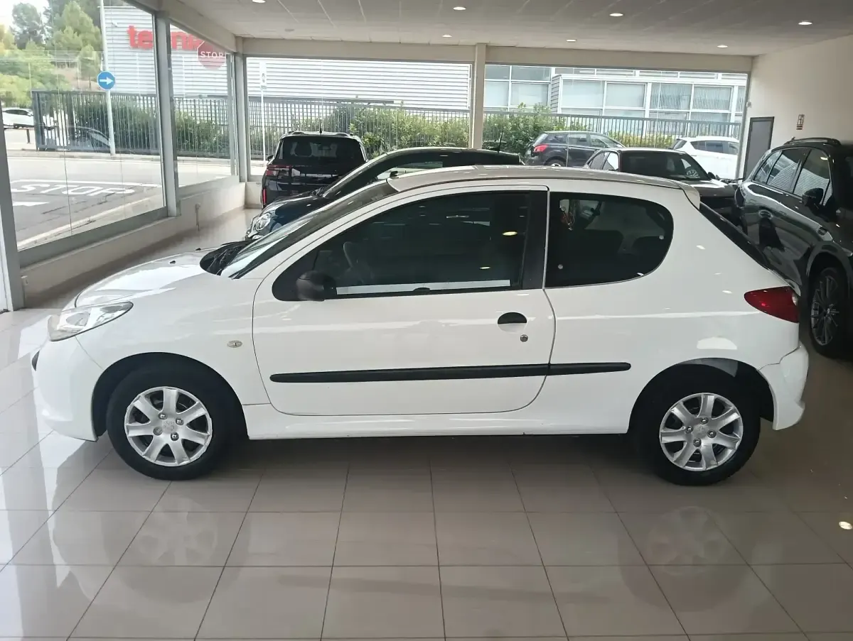 Occasion Peugeot 206+ 70 ch (51 kW) 2010 Blanc Citadine