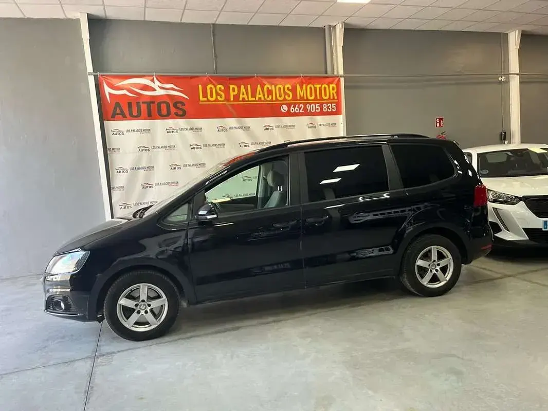 Usado Seat Alhambra Ecomotive 140 CV (102 kW) 2014 Negro Monovolumen