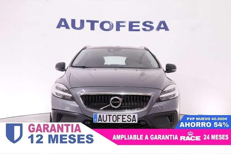 Begagnad Volvo V40 CC 152 HK (111 kW) 2019 Kombi
