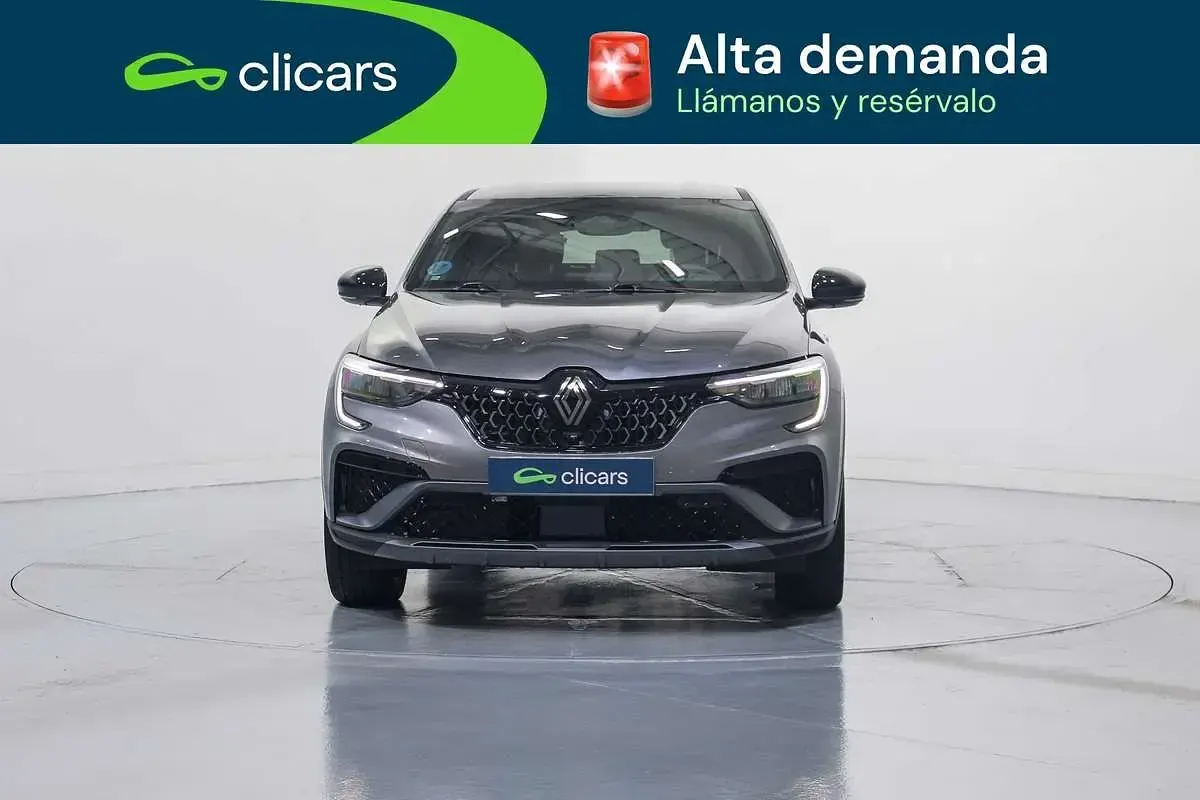 Usado Renault Arkana Esprit Alpine 143 CV (105 kW) 2025 Plateado SUV