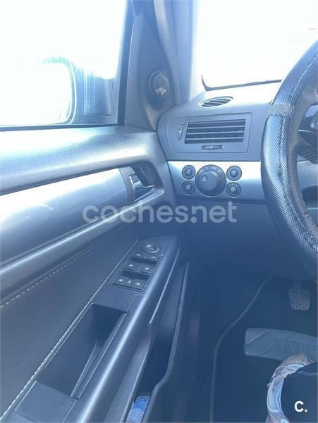 Negro Usado 2007 Opel Astra Sport Berlina | 3250 € (Buen precio) - Imagen 1/4