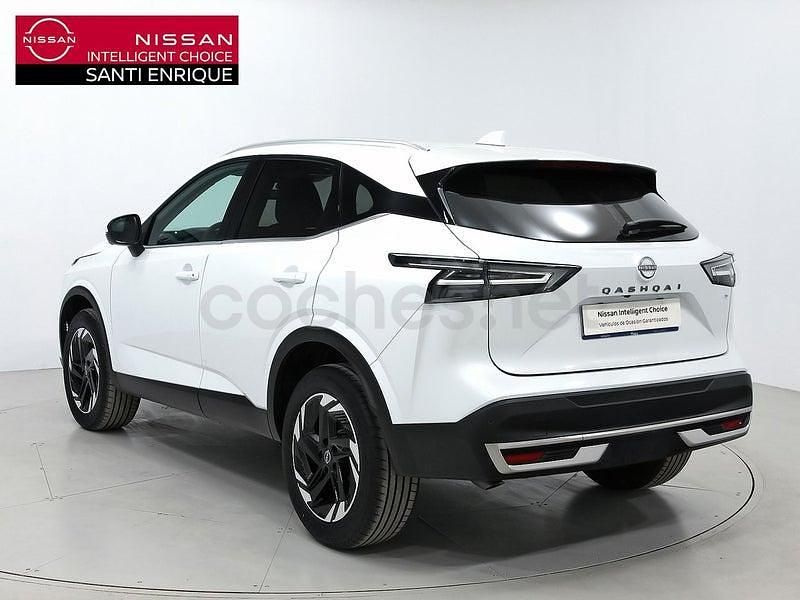 Usado Nissan Qashqai N-Connecta 141 CV (103 kW) 2024 Kori white metalizado SUV
