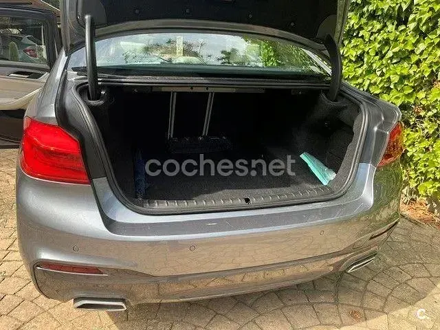 Usado BMW 520 Efficient Dynamics 190 CV (139 kW) 2018 Gris / plata Berlina