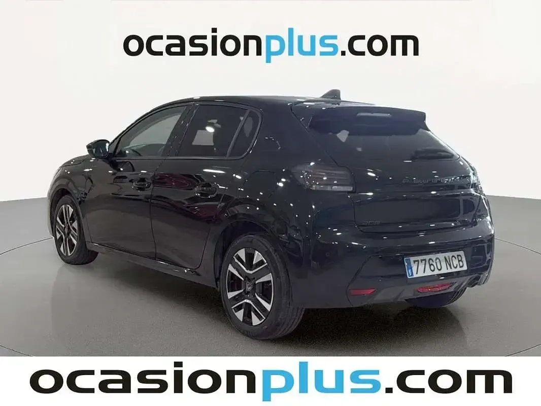 Usado Peugeot 208 Allure 102 CV (75 kW) 2025 Negro Utilitario
