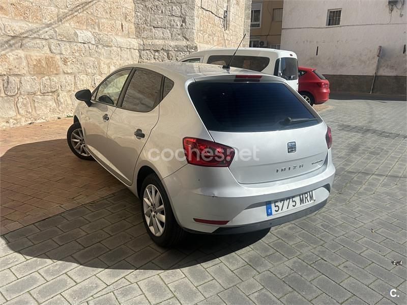 Usado Seat Ibiza Ecomotive 75 CV (55 kW) 2016 Gris / plata Berlina