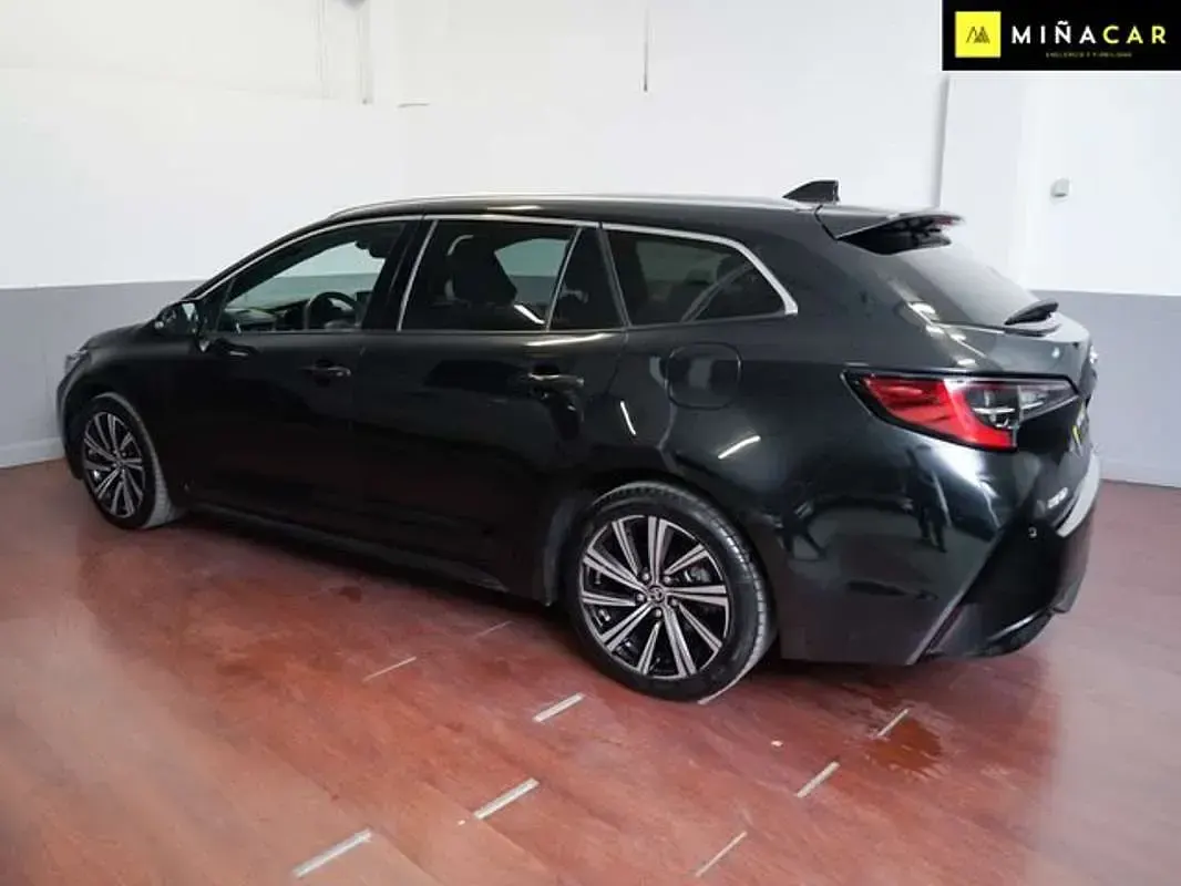 Usado Toyota Corolla Style 184 CV (135 kW) 2021 Negro Familiar