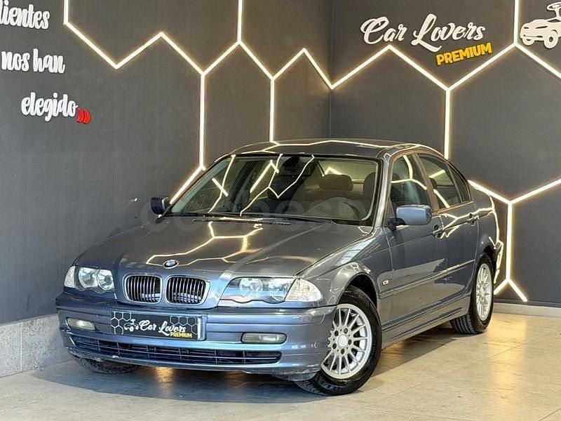 Usado BMW 320 136 CV (100 kW) 1999 Gris / plata Berlina