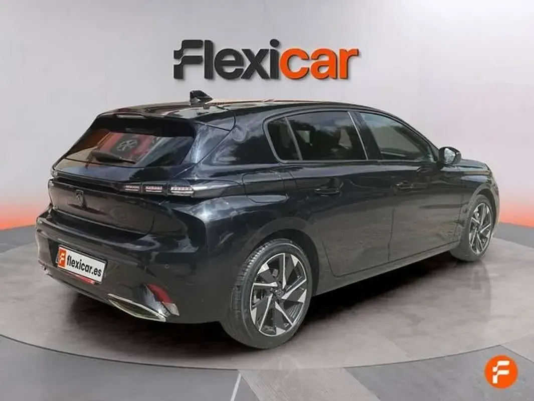 Usado Peugeot 308 Allure 131 CV (96 kW) 2024 Negro Utilitario