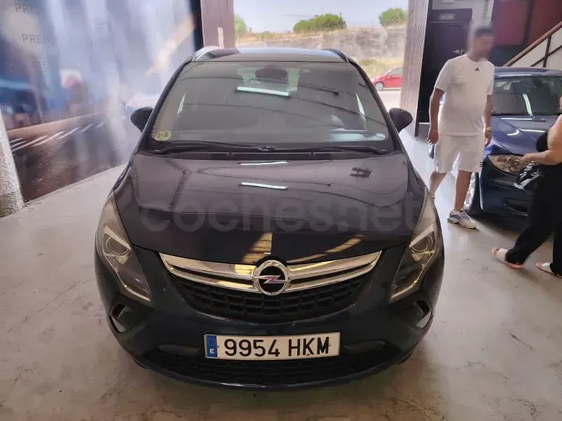 Usado Opel Zafira Tourer Excellence 165 CV (121 kW) 2012 Azul Monovolumen