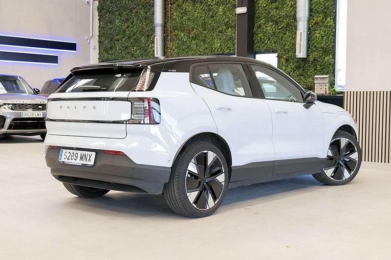 Usado Volvo EX30 Ultra 314 kW (428 CV) 2024 Blanco SUV