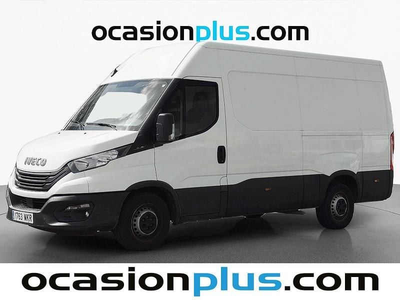 Blanco Usado 2023 Iveco Daily Familiar | 25.173 € (Buen precio) - Imagen 1/4