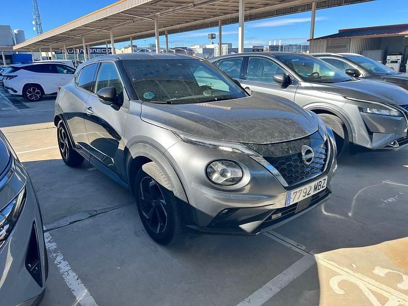 Usado Nissan Juke N-Connecta 143 CV (105 kW) 2022 Gris SUV