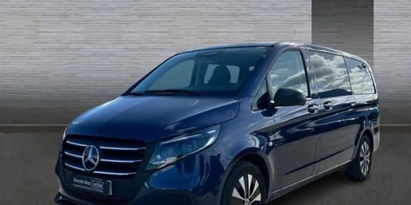 Usado Mercedes Vito 163 CV (119 kW) 2025 Azul Van
