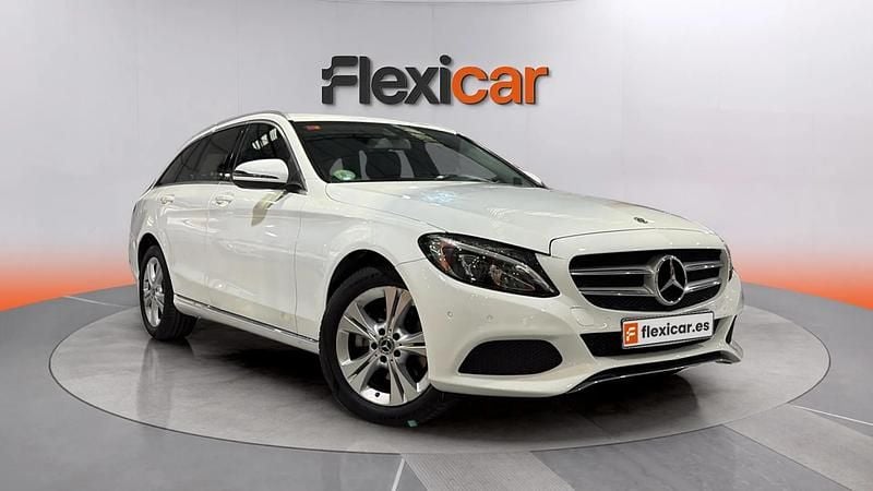 Usado Mercedes C220 AMG line 170 HP (125 kW) 2017 Branco Carrinha