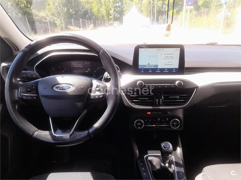 Beige Usado 2019 Ford Focus Titanium Berlina | 11.500 € (Buen precio) - Imagen 1/4