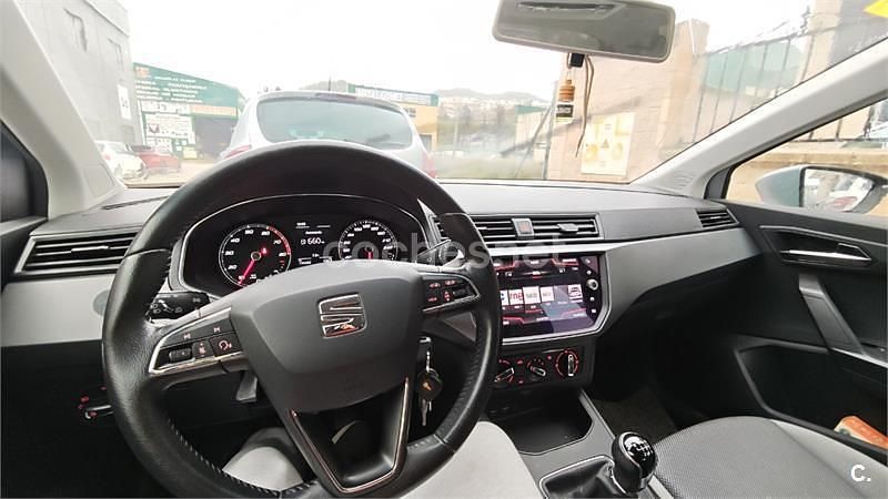 Usado Seat Ibiza Style 115 CV (84 kW) 2018 Gris / plata Utilitario