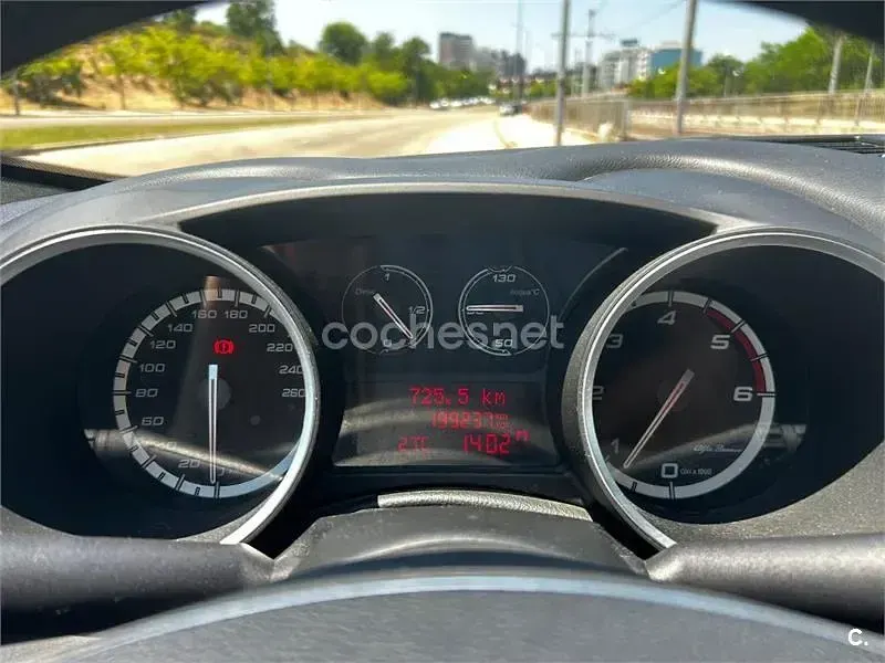 Usado Alfa Romeo Giulietta Progression 105 CV (77 kW) 2014 Blanco Utilitario