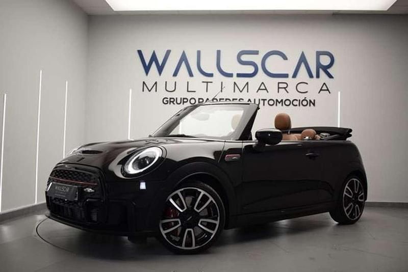 Usado Mini John Cooper Works Cabriolet 231 CV (169 kW) 2023 Negro Descapotable