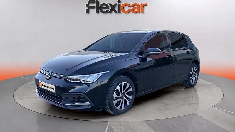 Usado VW Golf VIII 110 CV (80 kW) 2021 Negro Berlina