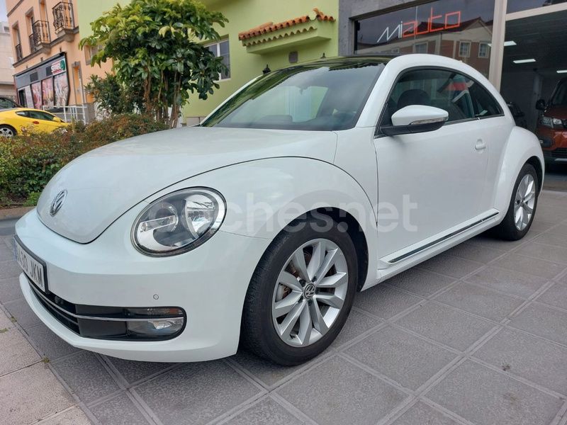 Blanco Usado 2015 VW Beetle Design Berlina | 9990 € (Precio justo) - Imagen 1/4