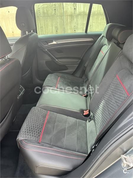 Usado VW Golf VII GTI 230 CV (169 kW) 2018 Gris / plata Berlina