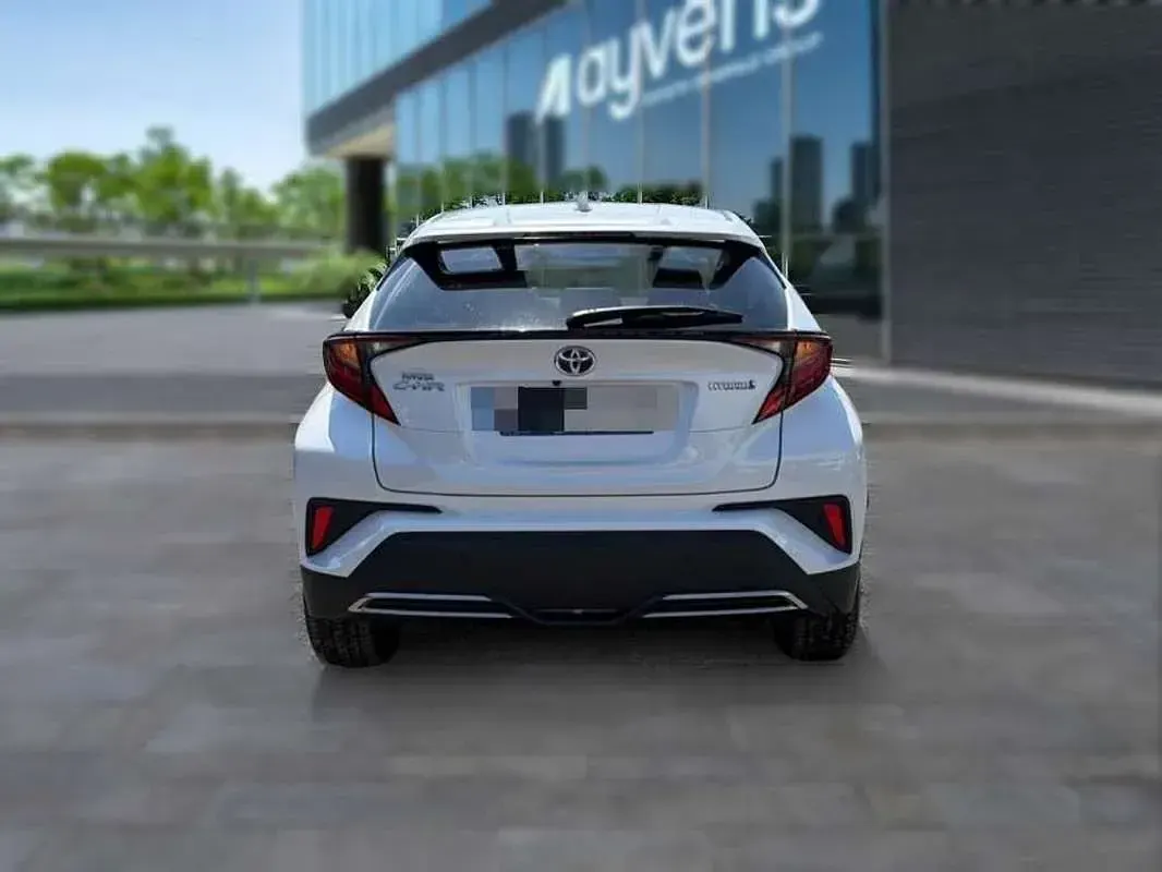 Usado Toyota C-HR+ Advance 152 CV (111 kW) 2023 Blanco SUV