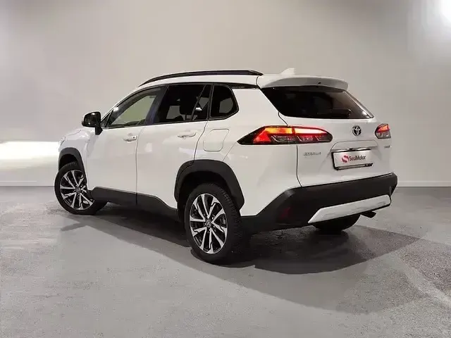 Usado Toyota Corolla Cross Plus 197 CV (144 kW) 2023 Blanco SUV