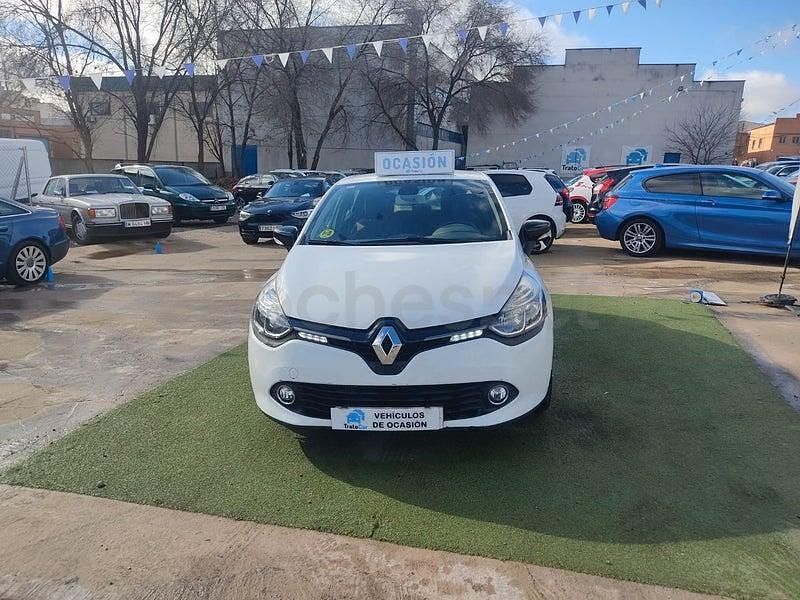 Usado Renault Clio IV Dynamique 90 CV (66 kW) 2014 Blanco Berlina