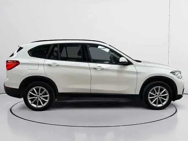 Usado BMW X1 Advantage 116 CV (85 kW) 2018 Blanco SUV