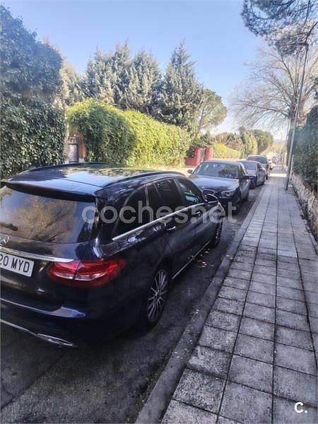 Usado Mercedes C220 170 CV (125 kW) 2019 Azul Familiar