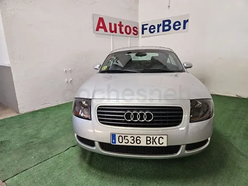 Usado Audi TT 180 CV (132 kW) 2001 Gris / plata Coupe